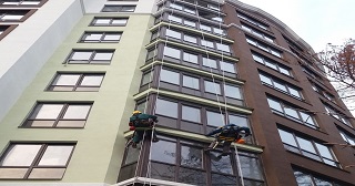 Установка крыши на балкон Дюртюли цена от 1030 руб. м/2.